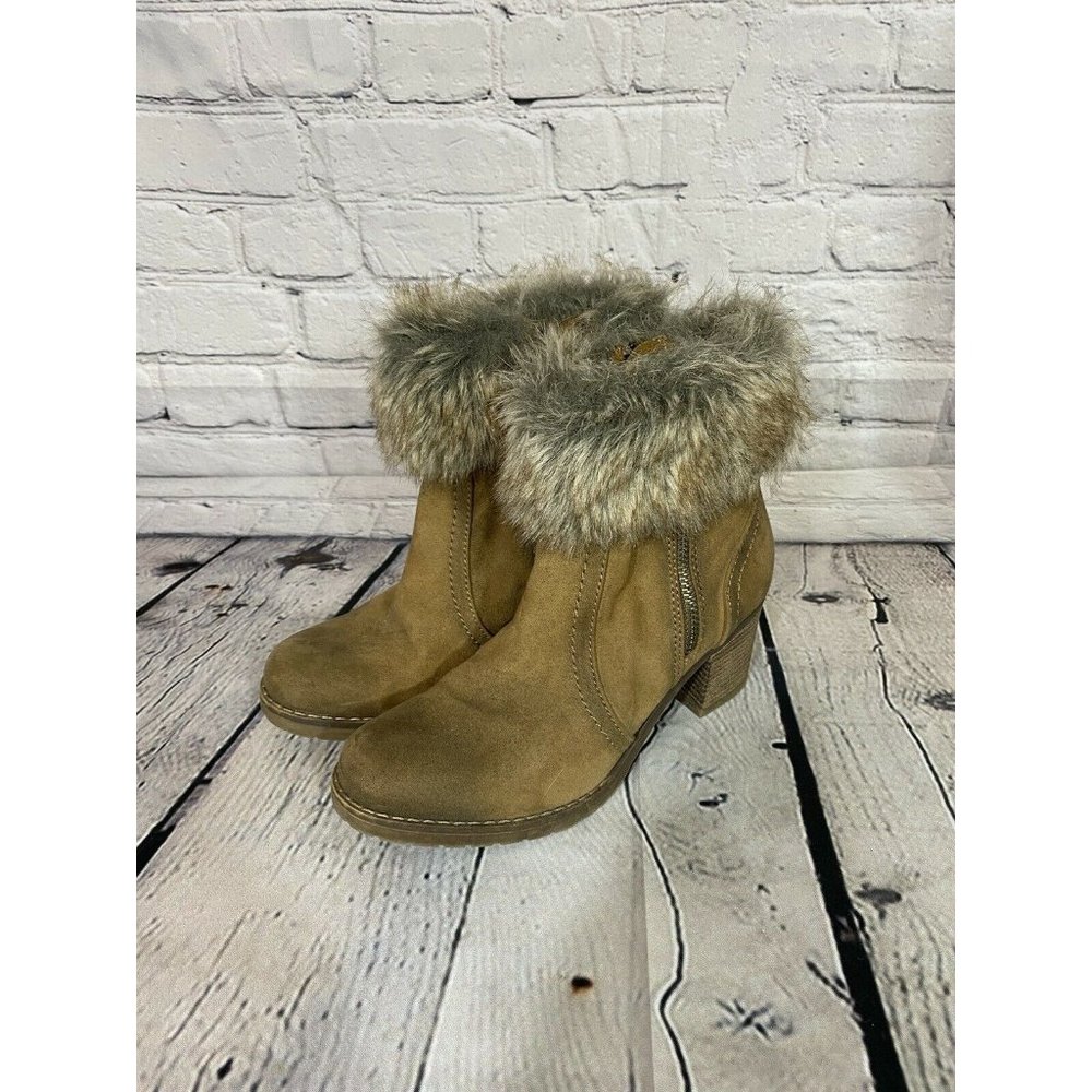Women's Boots with the fur Sophie17 brand